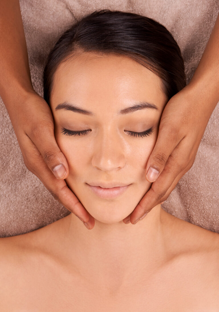 Facial Massage in Your Anti-Aging Skincare Routine